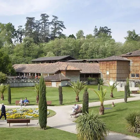 T2 Calme Proche Thermes Avec Wifi Et Parking, Animaux Admis - Fr-1-841-56 *